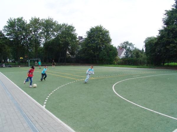 Baza Kolonijna BOSMAN II - boisko wielofunkcyjne (sztuczna nawierzchnia)