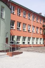 Baza Kolonijna BOSMAN II - budynek szkoły